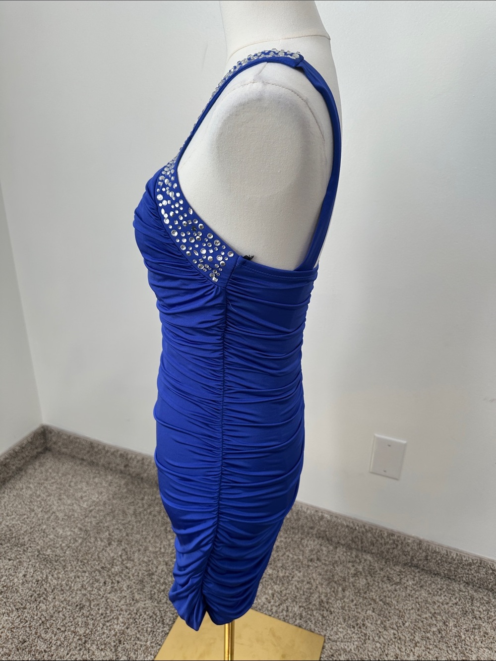 ๐ City Triangles Cocktail Dress - Picture 2 of 5
